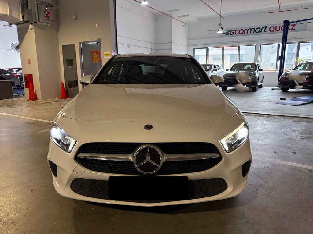 Mercedes Benz A200 Compt Saln Progressive (r18 Led)