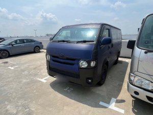 Toyota Hiace 3.0 Dx Diesel Turbo Mt 2wd Lgv (COE Till 03/2030)