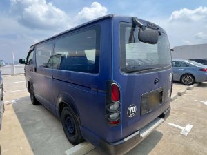 Toyota Hiace 3.0 Dx Diesel Turbo Mt 2wd Lgv (COE Till 03/2030)