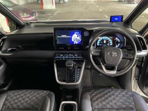 Toyota Voxy Hybrid 7 Seater 1.8 S Z Cvt (Hybrid)