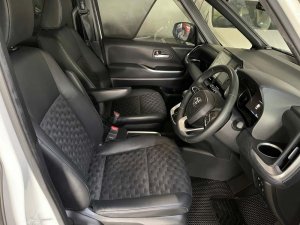 Toyota Voxy Hybrid 7 Seater 1.8 S Z Cvt (Hybrid)