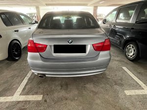 BMW 320i At 2.0l Abs D/airbag Hid 2wd 4dr (COE Till 08/2029)