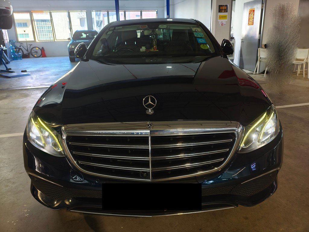 Mercedes Benz E200 Exclusive (r18 Led)