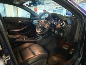 Mercedes Benz Cla180 Sb (r18 Bi)