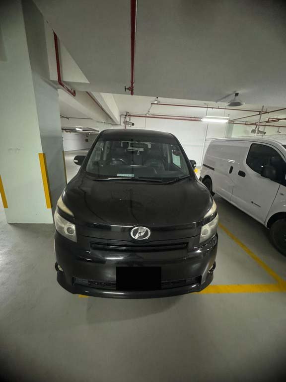 Toyota Voxy 2.0X  A (COE Till 08/2028)