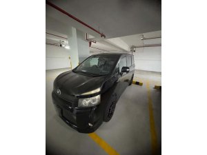 Toyota Voxy 2.0X  A (COE Till 08/2028)