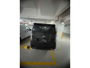 Toyota Voxy 2.0X  A (COE Till 08/2028)