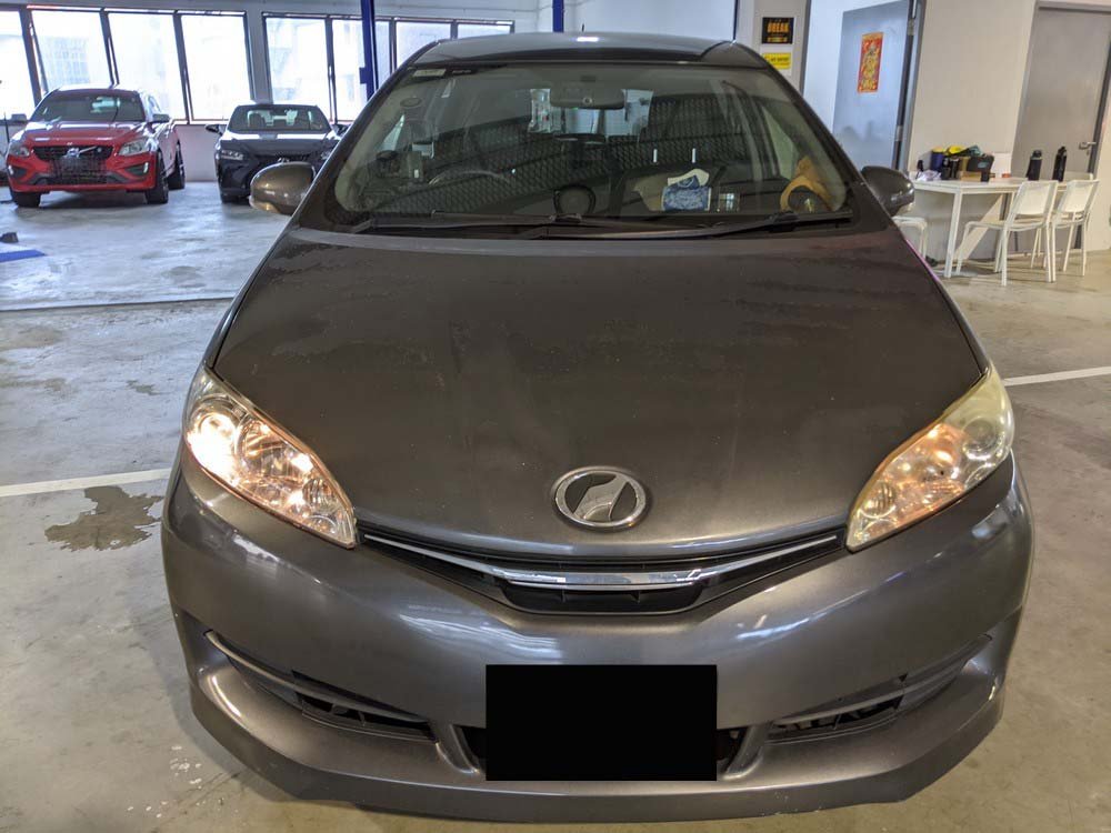 Toyota Wish 1.8X Cvt Abs D/Airbag 2wd 5dr