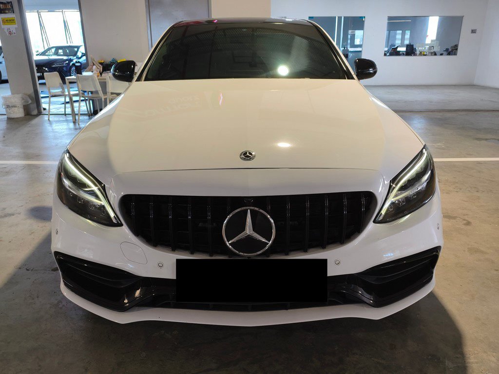 Mercedes Benz C180 Sedan Avg (r17 Led)