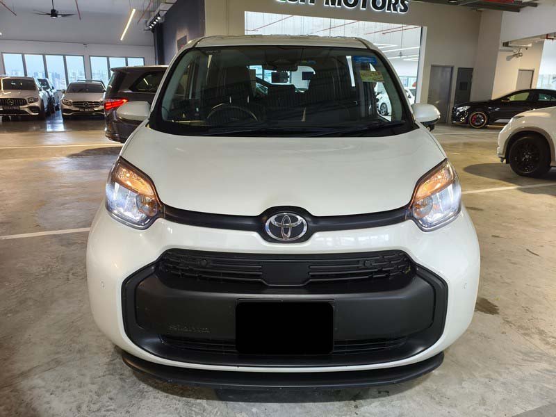 Toyota Sienta Hybrid 1.5g Cvt (Hybrid)