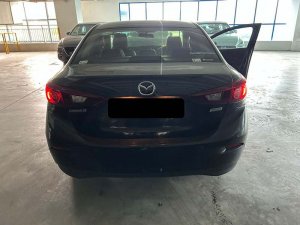 Mazda 3 Sedan 1.5 At Eu6
