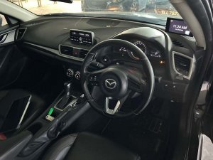 Mazda 3 Sedan 1.5 At Eu6