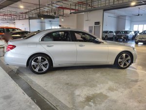 Mercedes Benz E200 Avg (r18 Led)