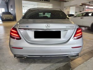 Mercedes Benz E200 Avg (r18 Led)
