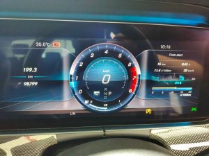 Mercedes Benz E200 Avg (r18 Led)