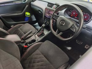 Skoda Octavia Rs 2.0 Tsi Aidisplay