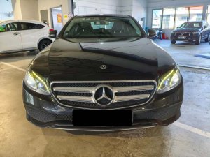 Mercedes Benz E180 Sedan Avg