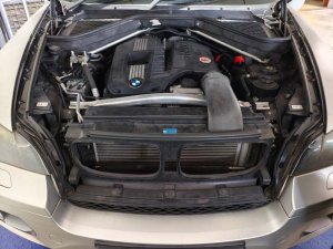 BMW X6 Xdrive 35i 3.0 At Abs D/ab Hid 4wd Sr (COE Till 06/2030)