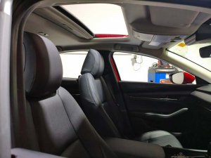 Mazda 3 4dr 1.5 At M Hybrid Elegance I2 (Hybrid)