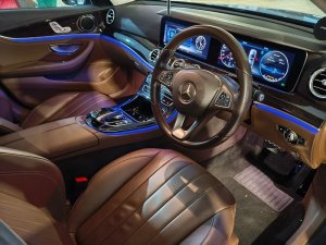 Mercedes Benz E200 Exclusive (r18 Led)