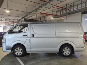 Toyota Hiace Van Turbo 5dr Mt