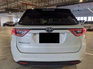 Toyota Harrier Premium Style Mavue 2.0 A
