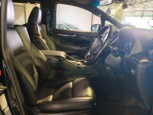 Toyota Alphard Elegance (auto) (Hybrid)