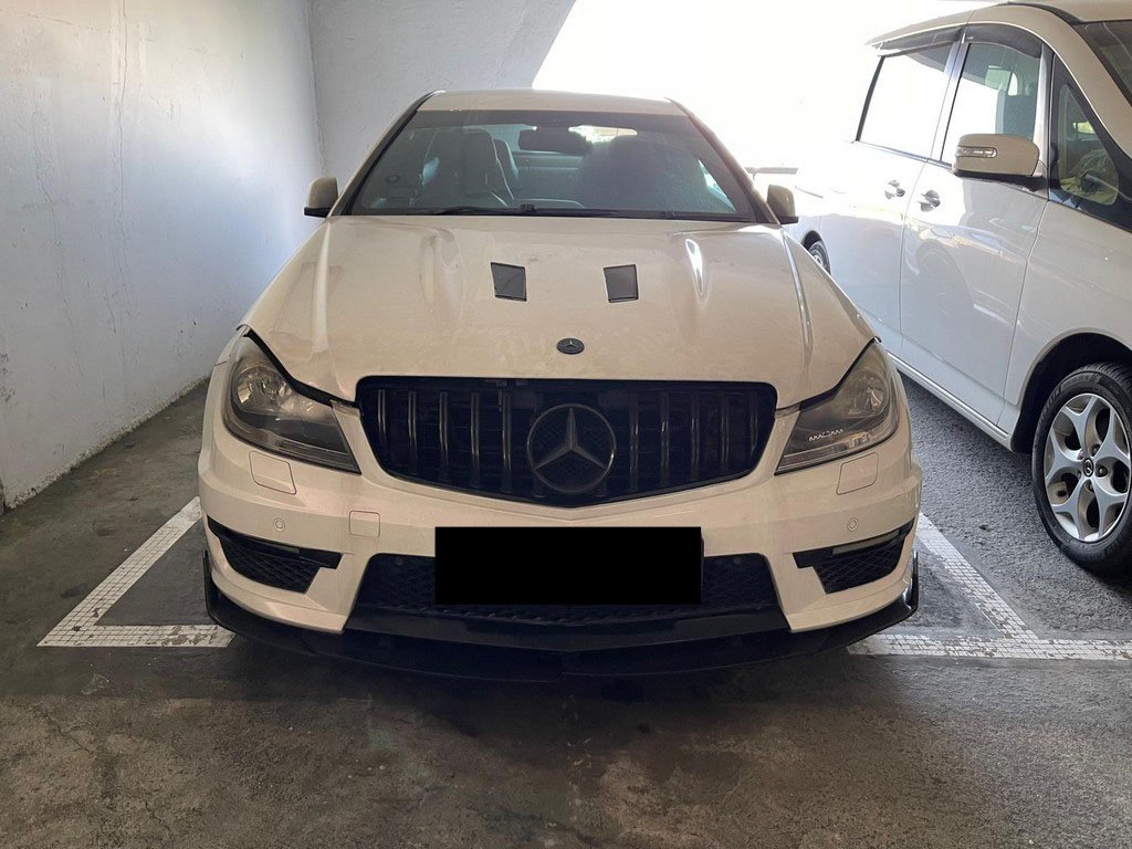 Mercedes Benz C 180 (COE Till 01/2031)