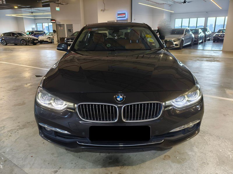 BMW 318i Led Nav