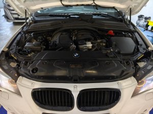 BMW 520i Auto Abs Airbag 2wd Xenon Headlamp (COE Till 08/2028)