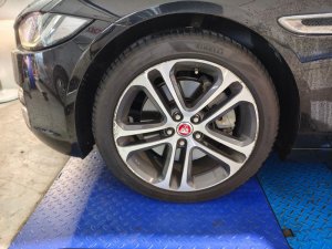 Jaguar Xe 2.0 I4