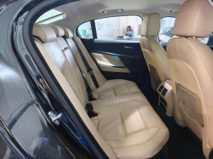 Jaguar Xe 2.0 I4