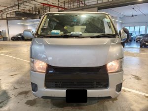 Toyota Hiace Dx 3.0 A 4 Door (COE Till 12/2029)