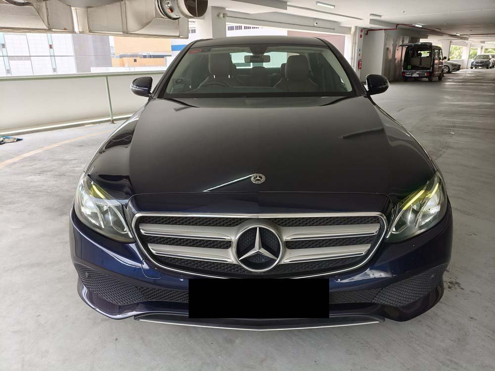 Mercedes Benz E180 Sedan Avg
