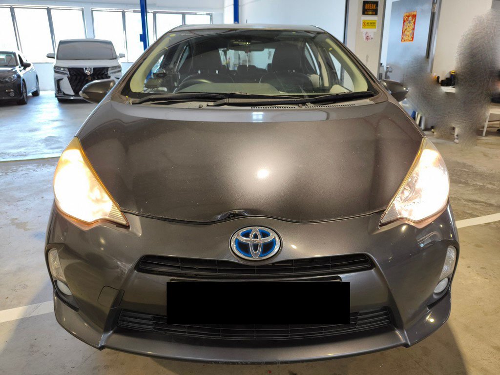 Toyota Prius C Cvt (COE Till 04/2032) (Hybrid)