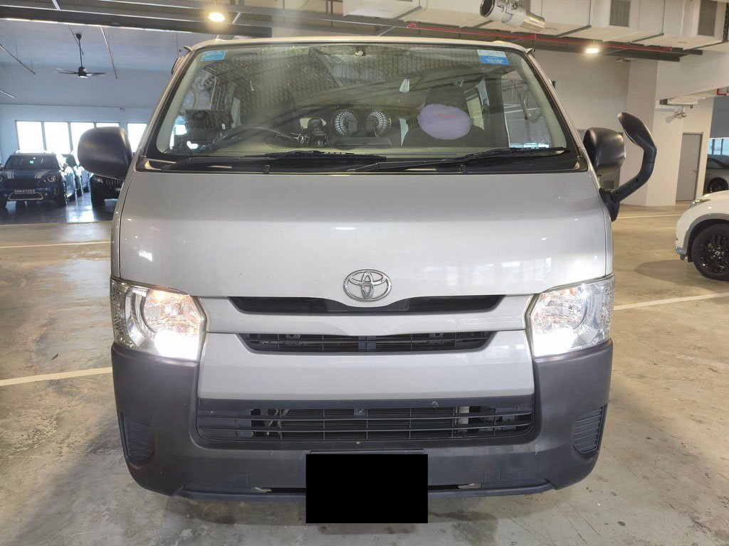 Toyota Hiace Dx 2.8 Auto