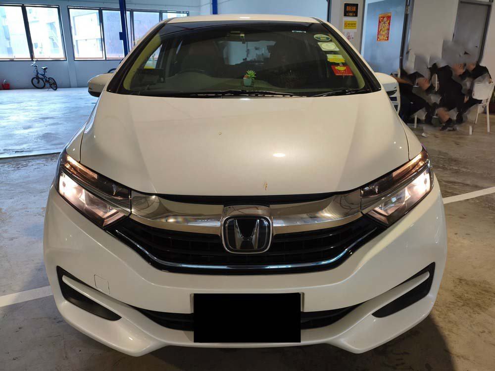 Honda Shuttle Hybrid 1.5 Auto (Hybrid)