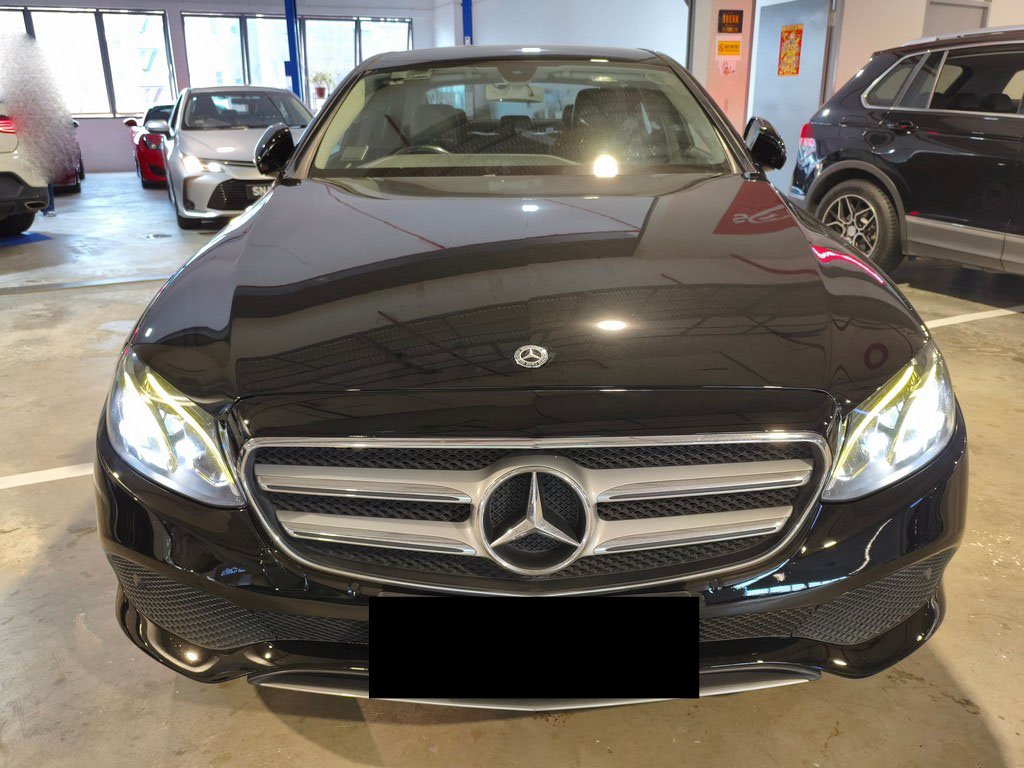Mercedes Benz E220d Auto
