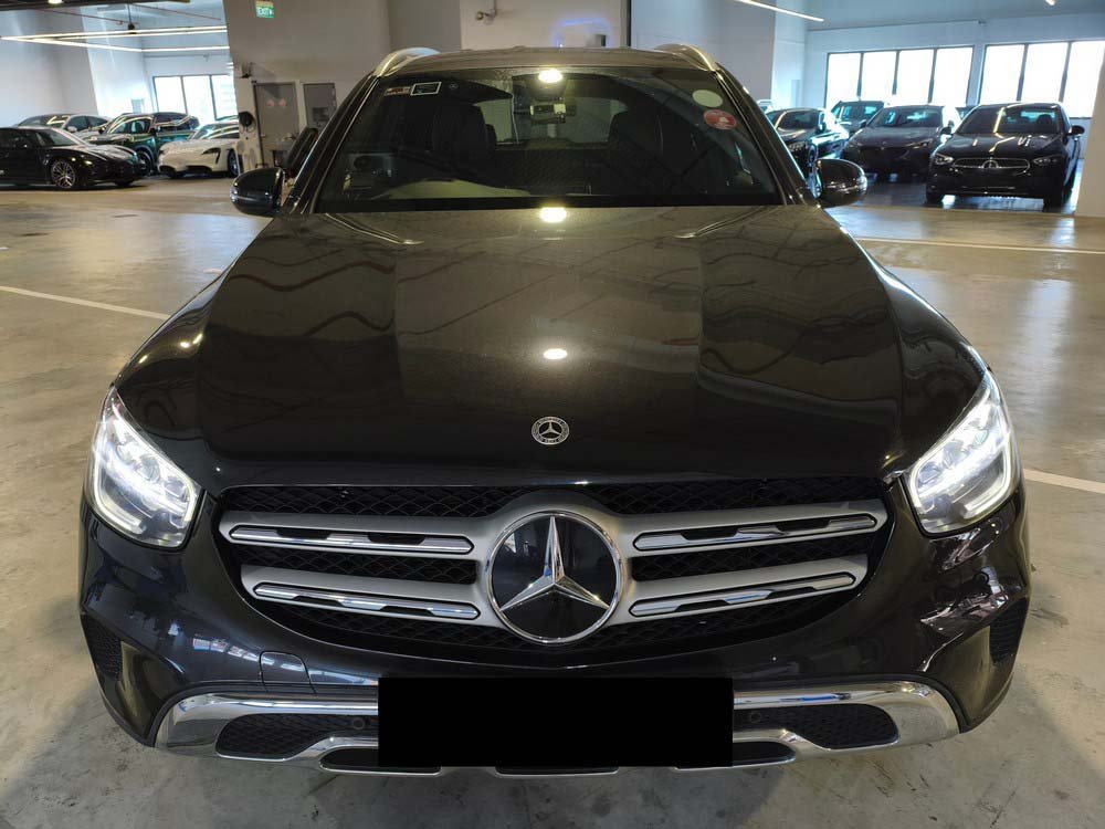 Mercedes Benz GLC300 4Matic (R18 Led)