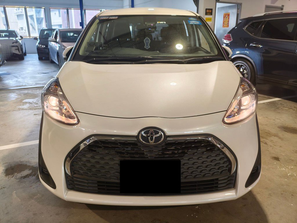 Toyota Sienta 1.5g Cvt Welcab