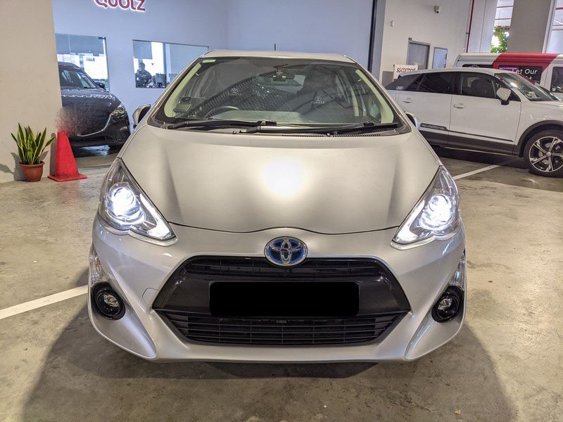 Toyota Prius C 1.5 Hybrid Cvt (Hybrid)