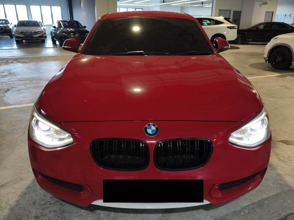 BMW 116I AT Abs D/Airbag 2wd Hid 5dr (COE Till 08/2027)