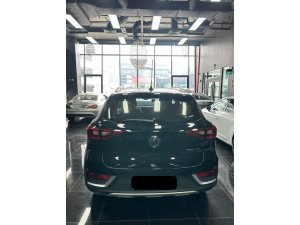 M.g. Zs Ev At Deluxe Ex (Electric Vehicle)