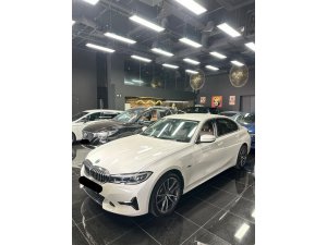 BMW 330e Luxury Led