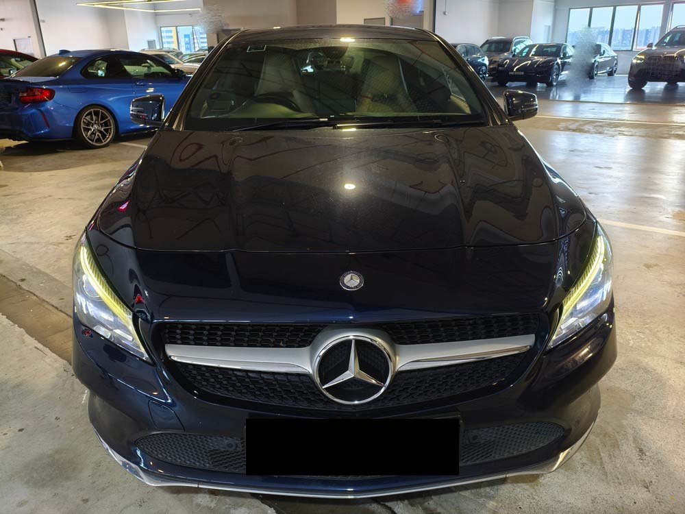 Mercedes Benz CLA180 Coupe Urban (R18 Led)