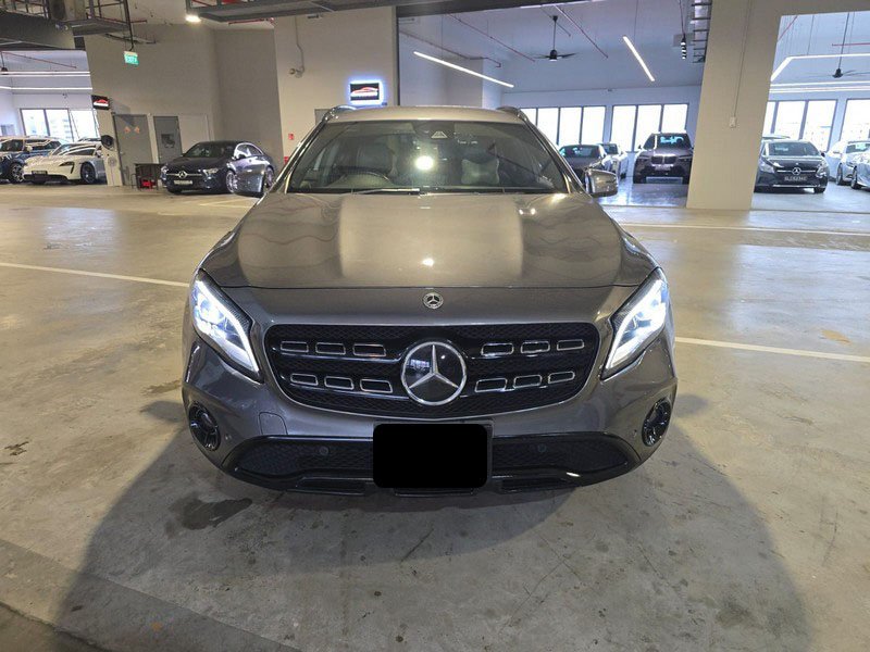 Mercedes Benz Gla180 Auto