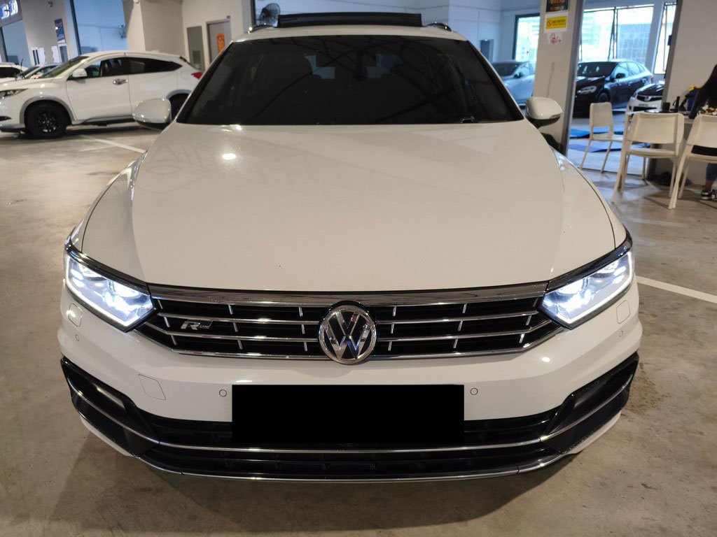 Volkswagen Passat Variant R Line 2.0 Tsi Hud