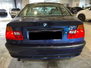 BMW 318ia/4dr (COE Till 04/2029)