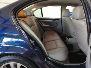 BMW 318ia/4dr (COE Till 04/2029)