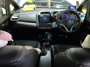 Honda Jazz 1.5 Vtir Cvt Abs D/airbag 2wd